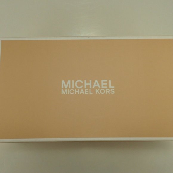 NIB Michael Kors MK 40F5SMHE6S Sammy Bootie 10 - Picture 8 of 8